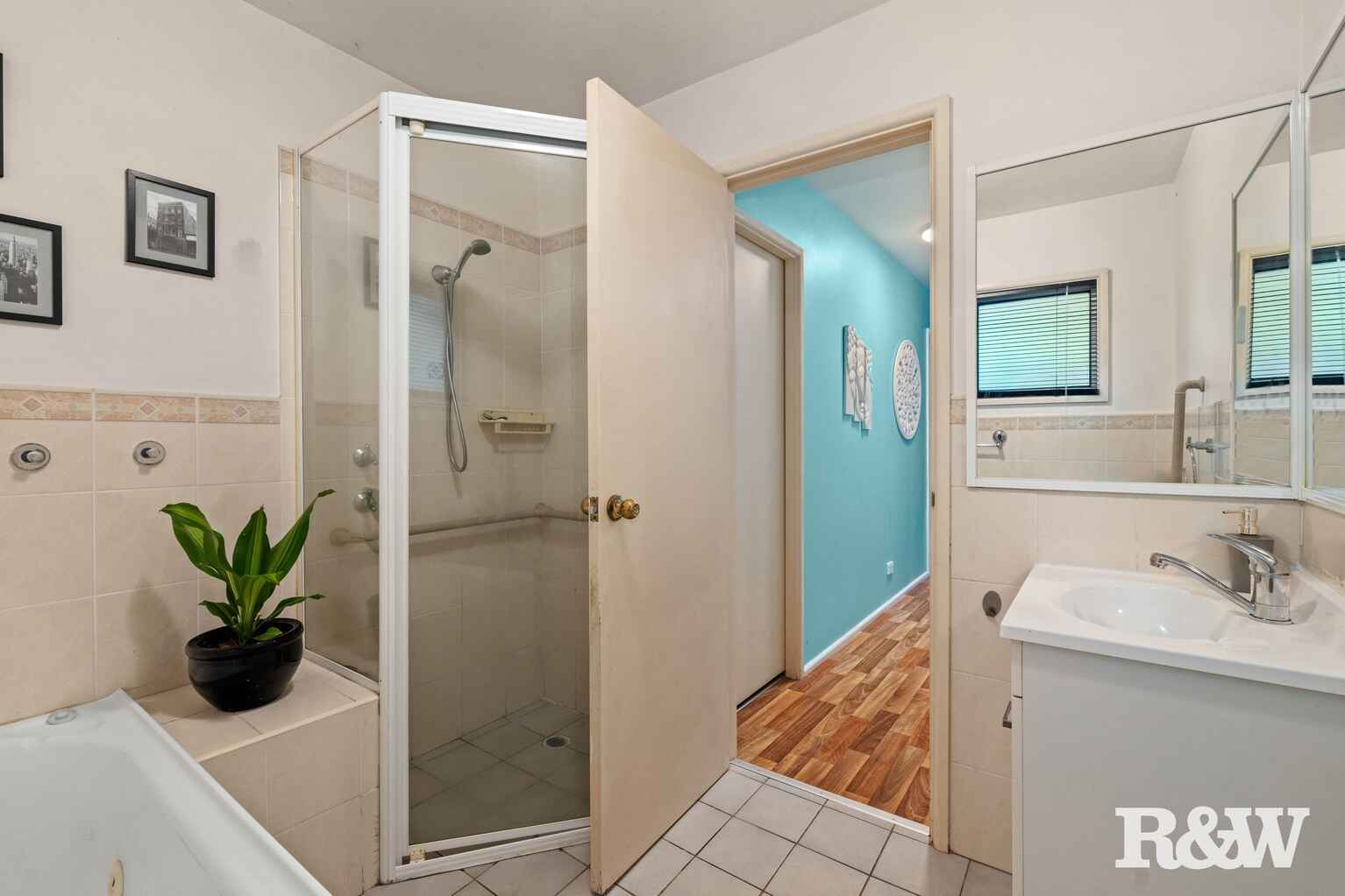 24 Parkhill Road Wyoming 24 Parkhill Road Wyoming