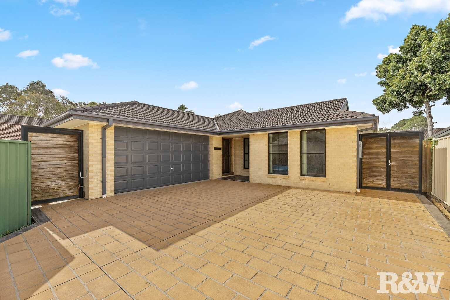 10a Angler St Woy Woy