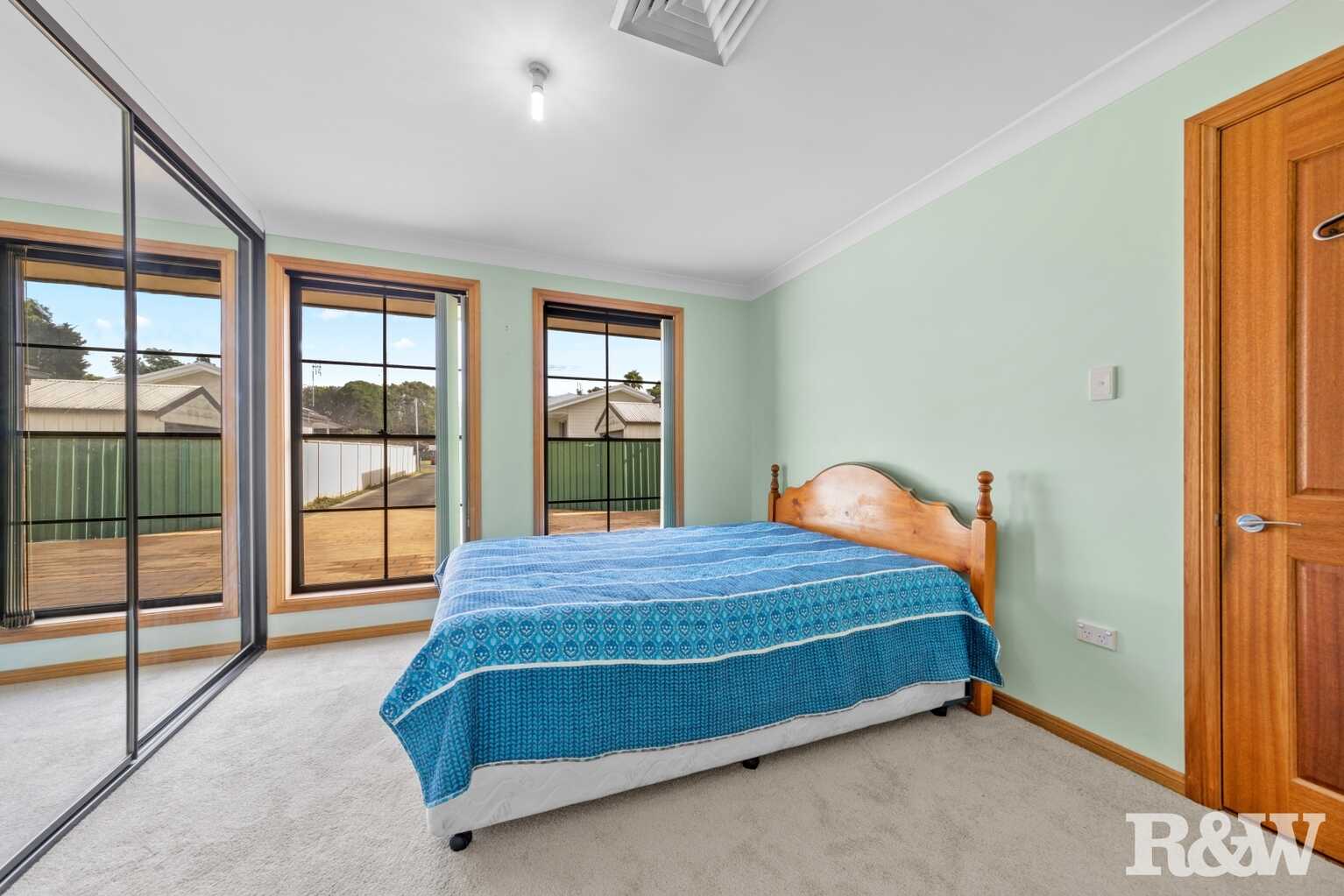 10a Angler St Woy Woy