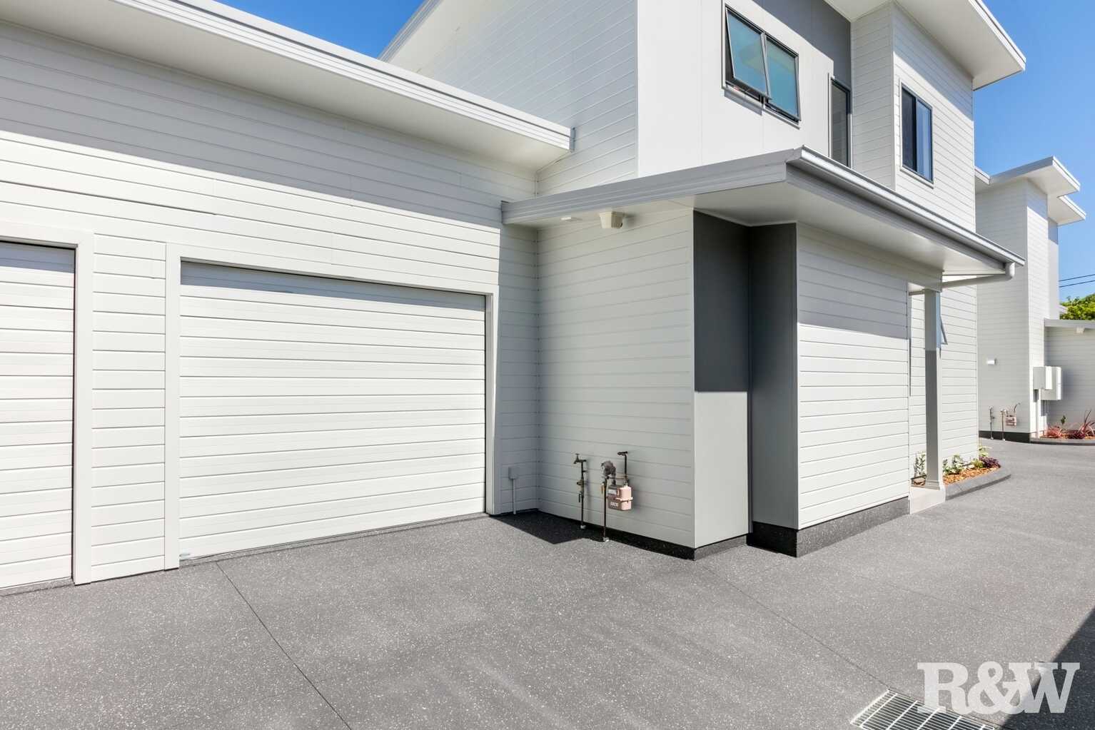 2/21 Warrah Street Ettalong Beach