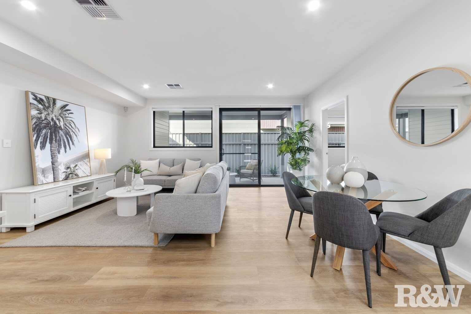 2/21 Warrah Street Ettalong Beach