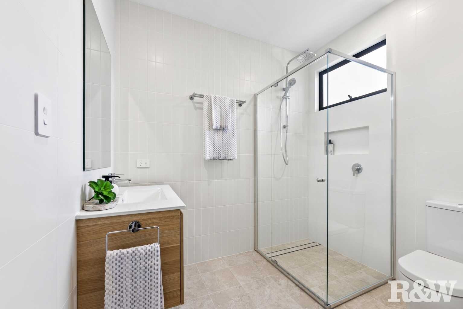 2/21 Warrah Street Ettalong Beach