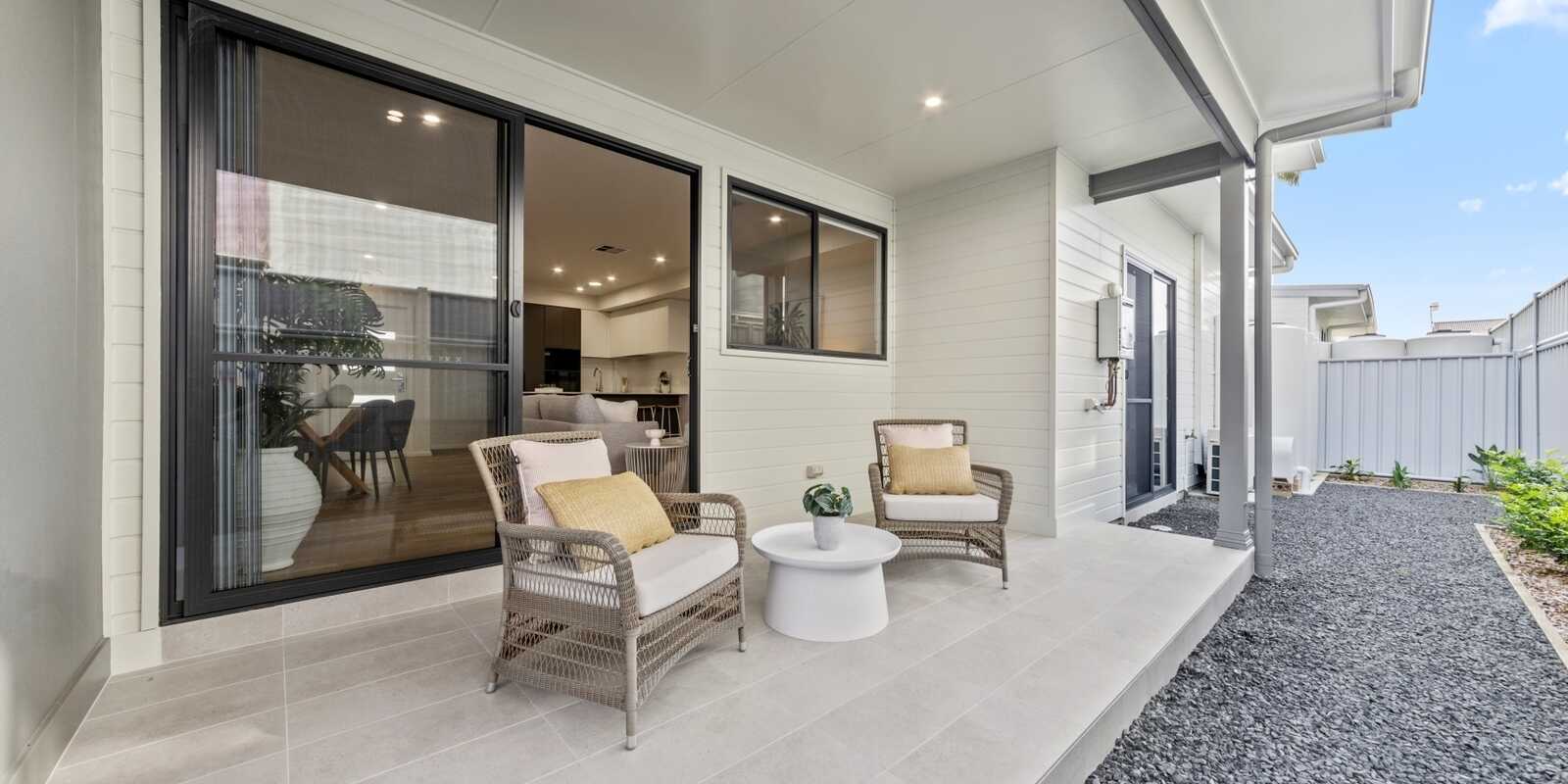 2/21 Warrah Street Ettalong Beach