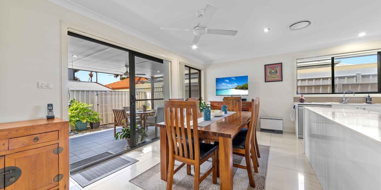 2/16 Hood Street Ettalong Beach