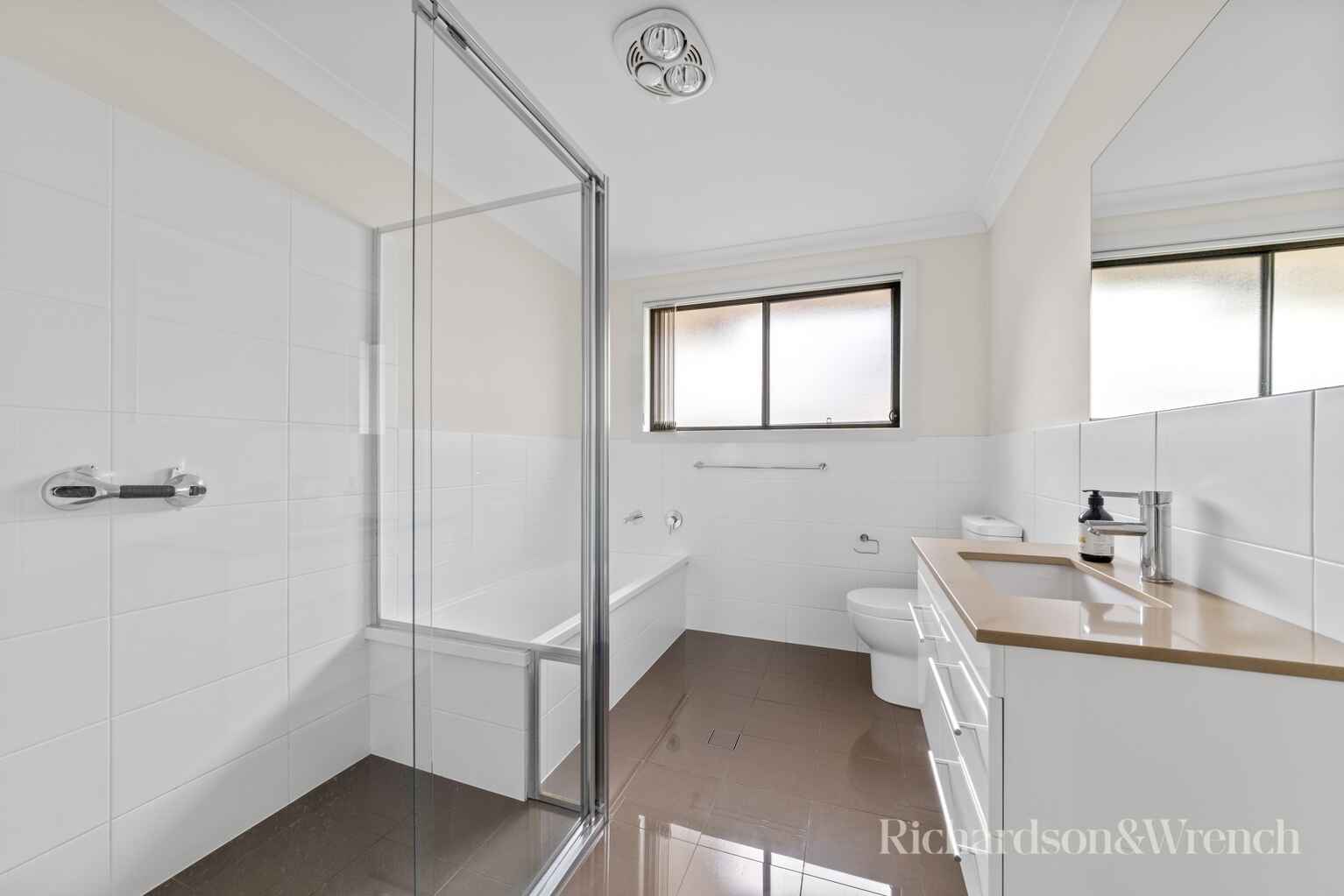 2/16 Hood Street Ettalong Beach