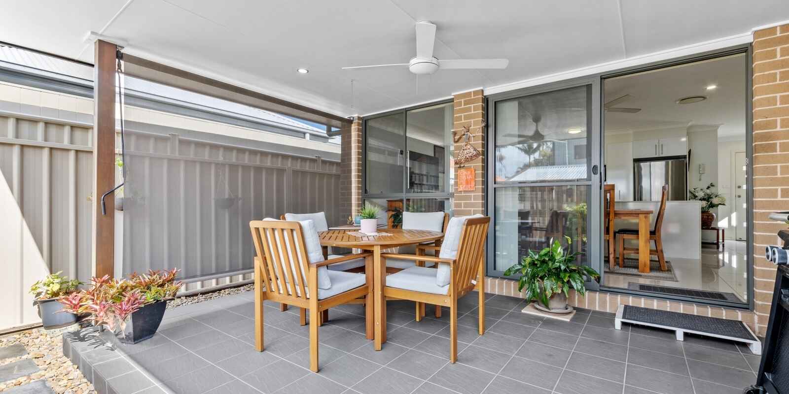 2/16 Hood Street Ettalong Beach