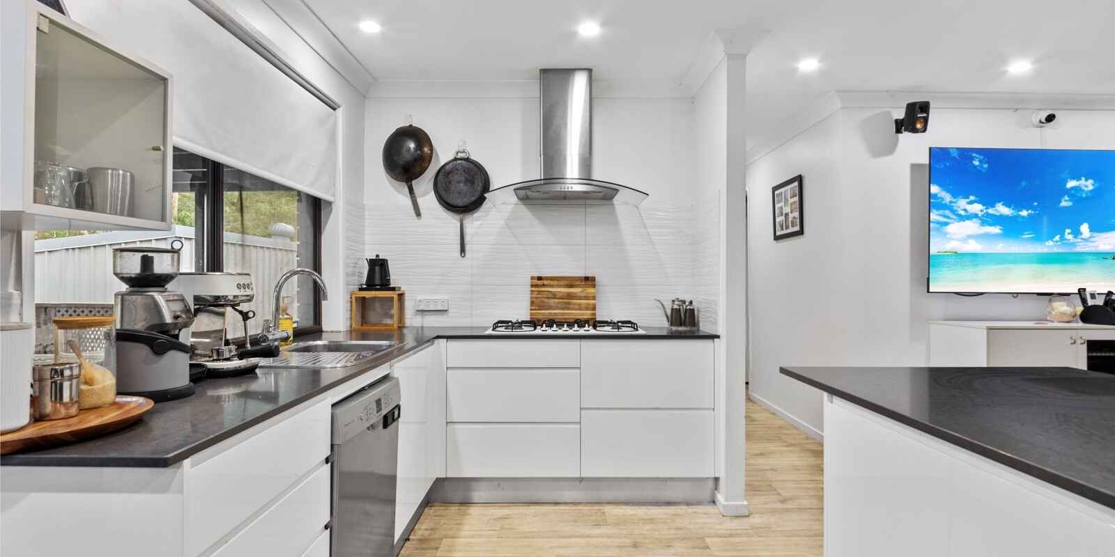 38 Narooma Road Niagara Park