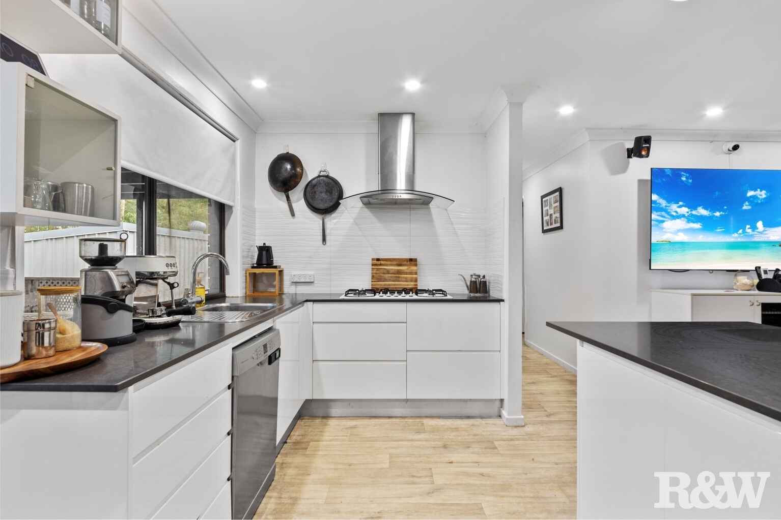 38 Narooma Road Niagara Park