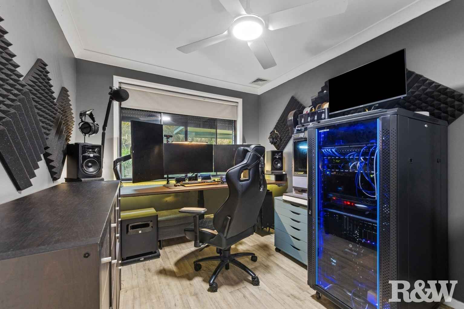 38 Narooma Road Niagara Park