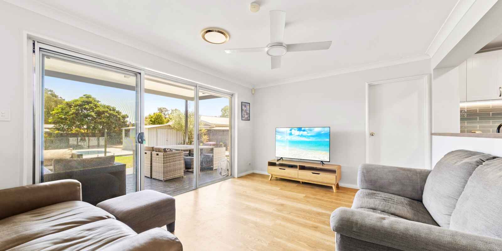 57 Lone Pine Avenue Umina Beach 57 Lone Pine Avenue Umina Beach