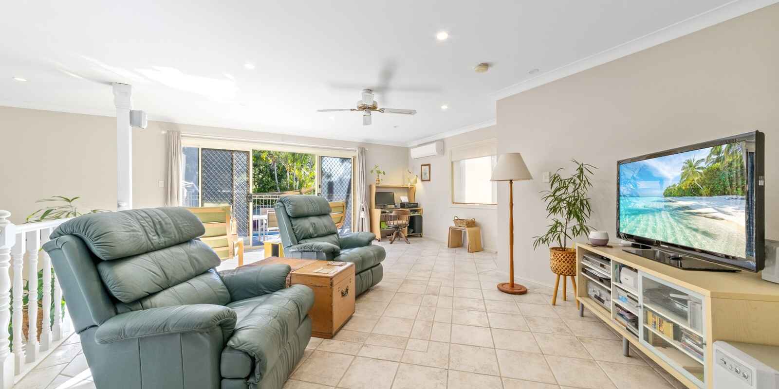 30 Sorrento Road Empire Bay 30 Sorrento Road Empire Bay