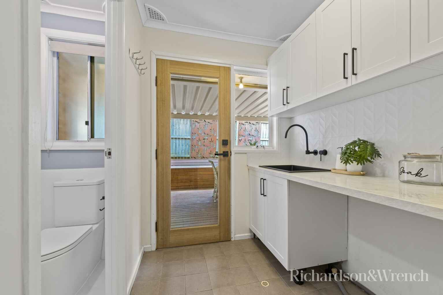 22 Warrawilla Road Wyoming