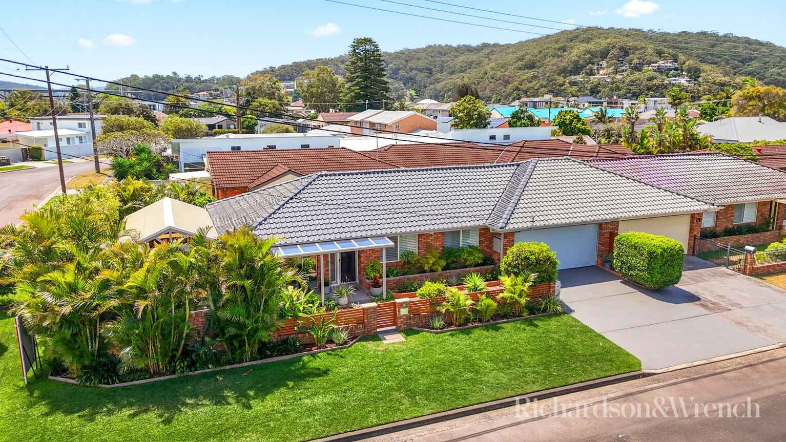 8 Telopea Street Booker Bay