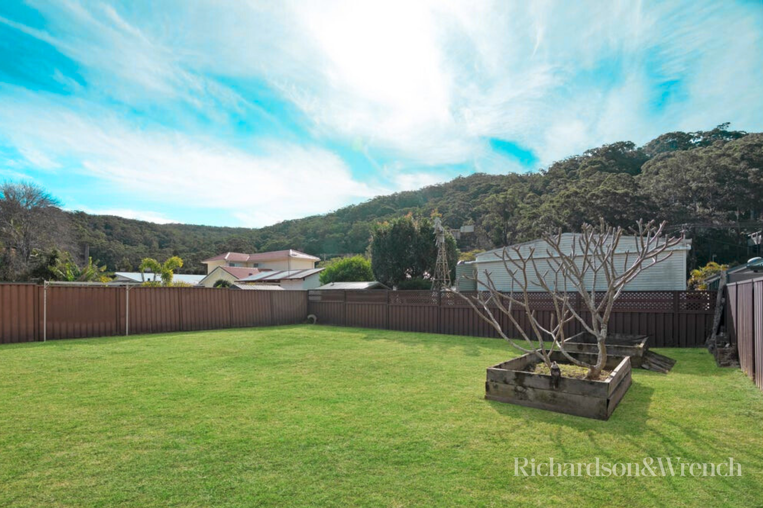 27 Blue Waters Parade Tascott