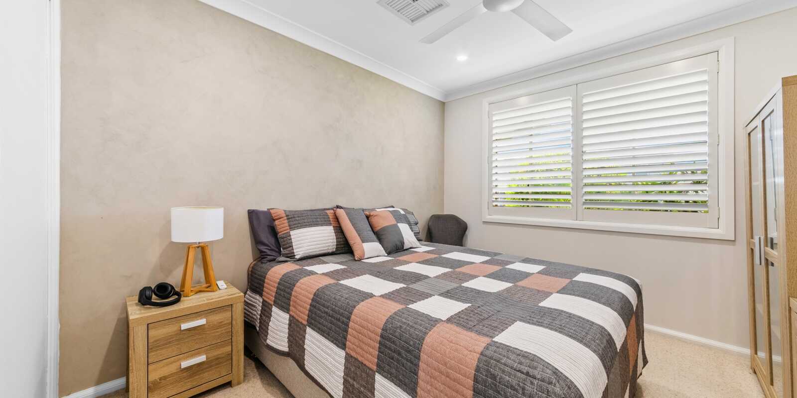 8 Telopea Street Booker Bay 8 Telopea Street Booker Bay