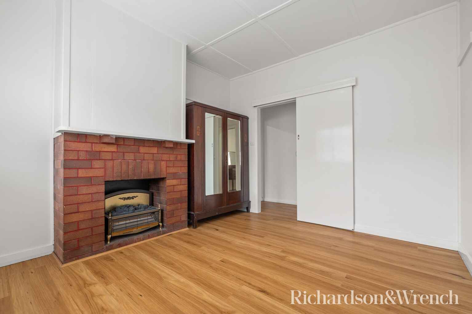 63 Victory Parade Tascott