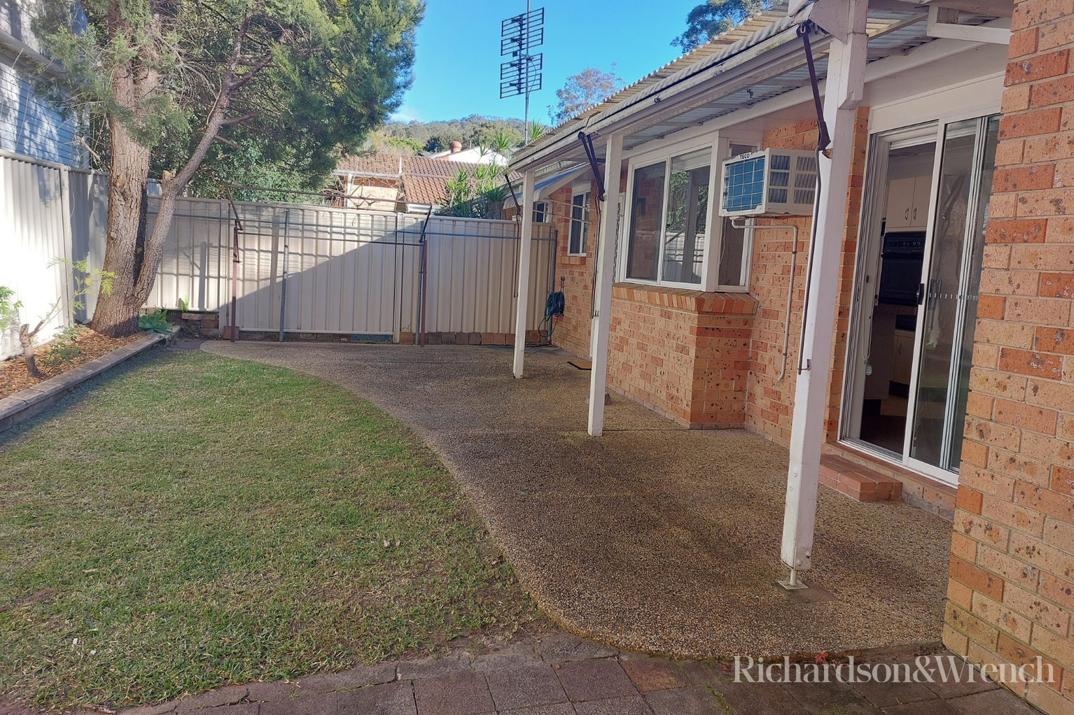 1/223-225 Brisbane Water Drive Point Clare