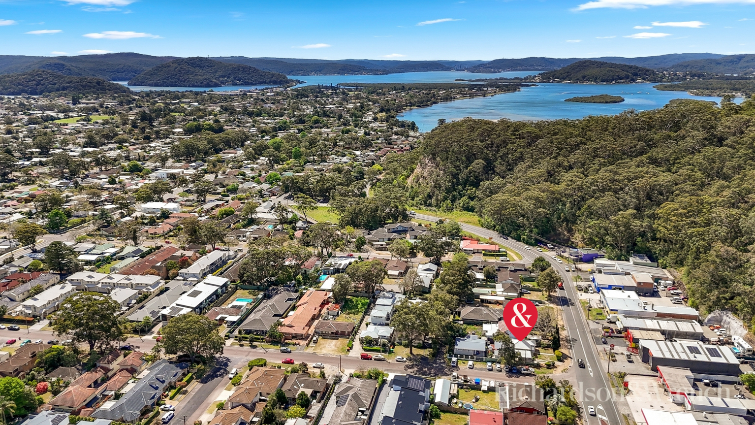 57 Memorial Avenue Blackwall