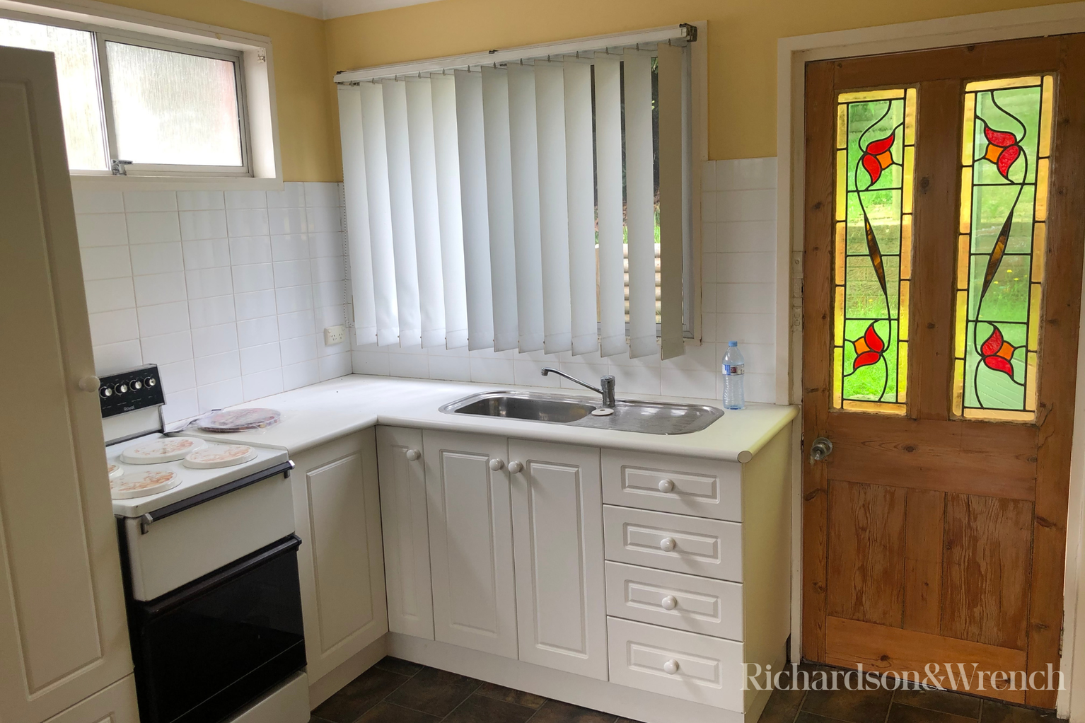 27 Fiona Street Point Clare