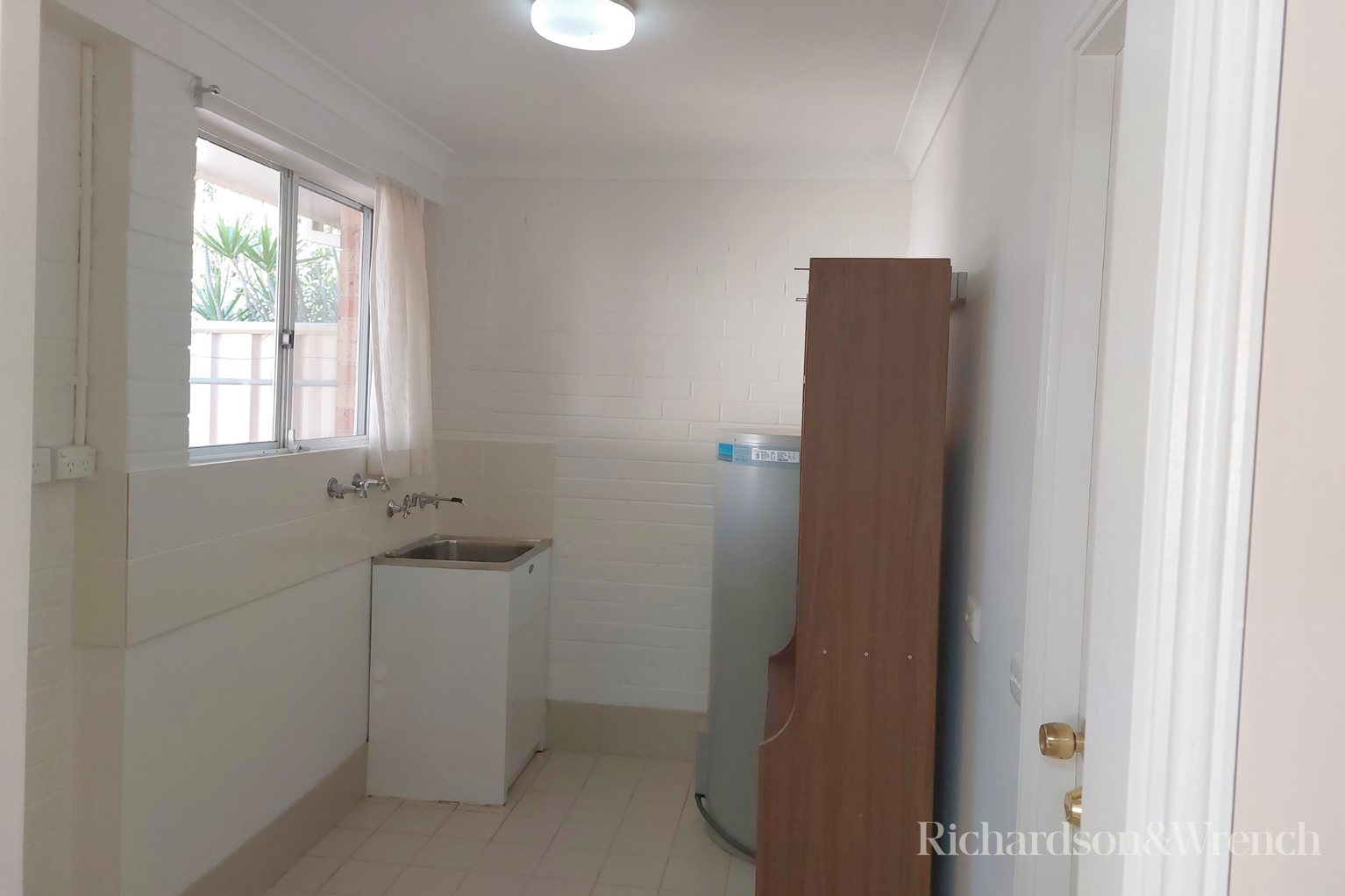 1/223-225 Brisbane Water Drive Point Clare