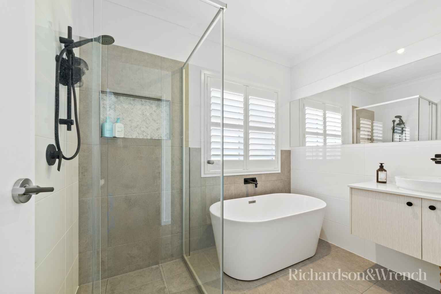 26 Davis Street Booker Bay