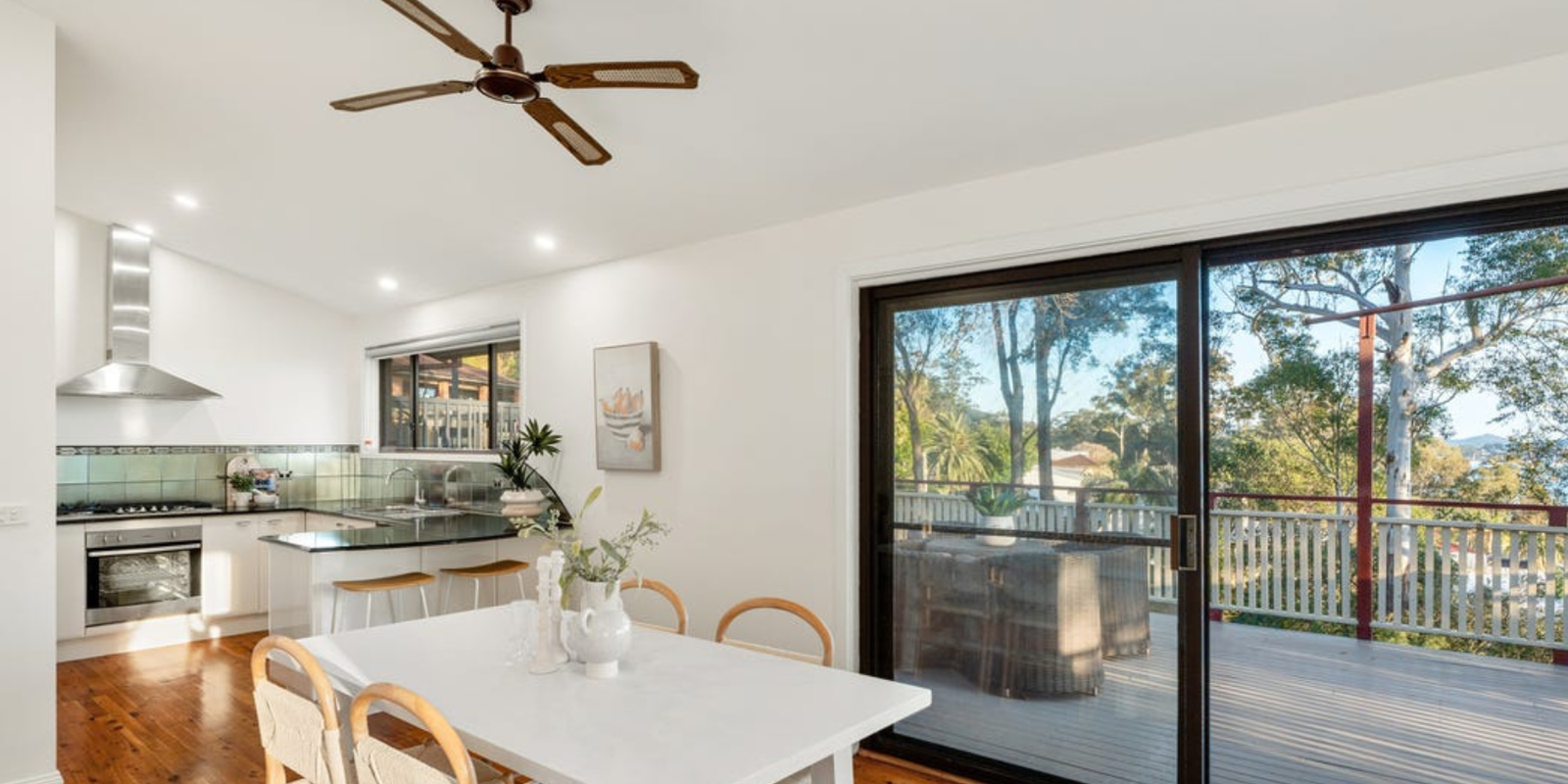 6 Lexington Parade Green Point