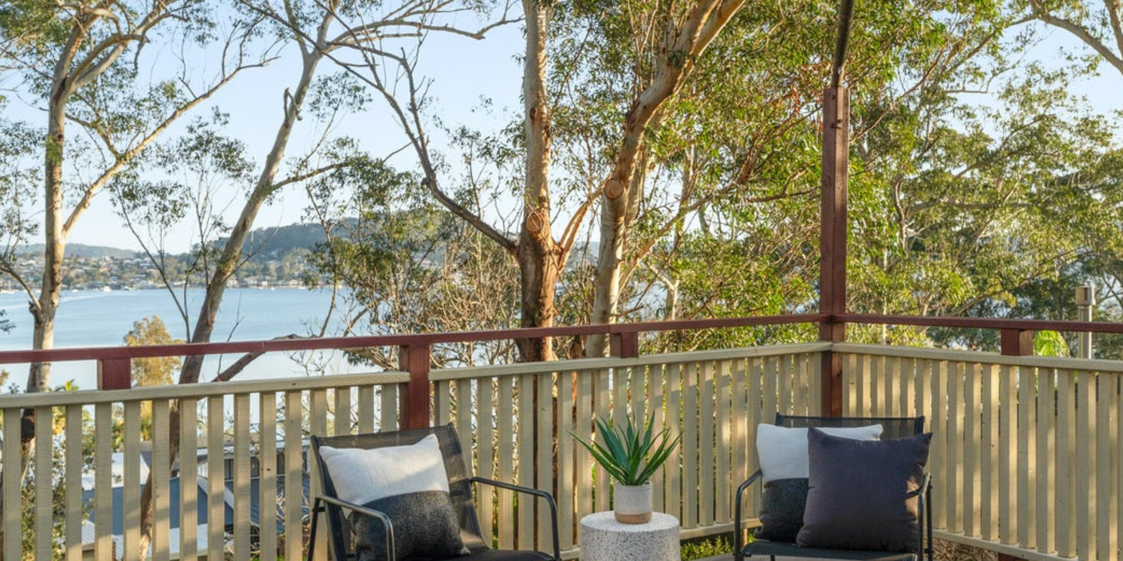 6 Lexington Parade Green Point