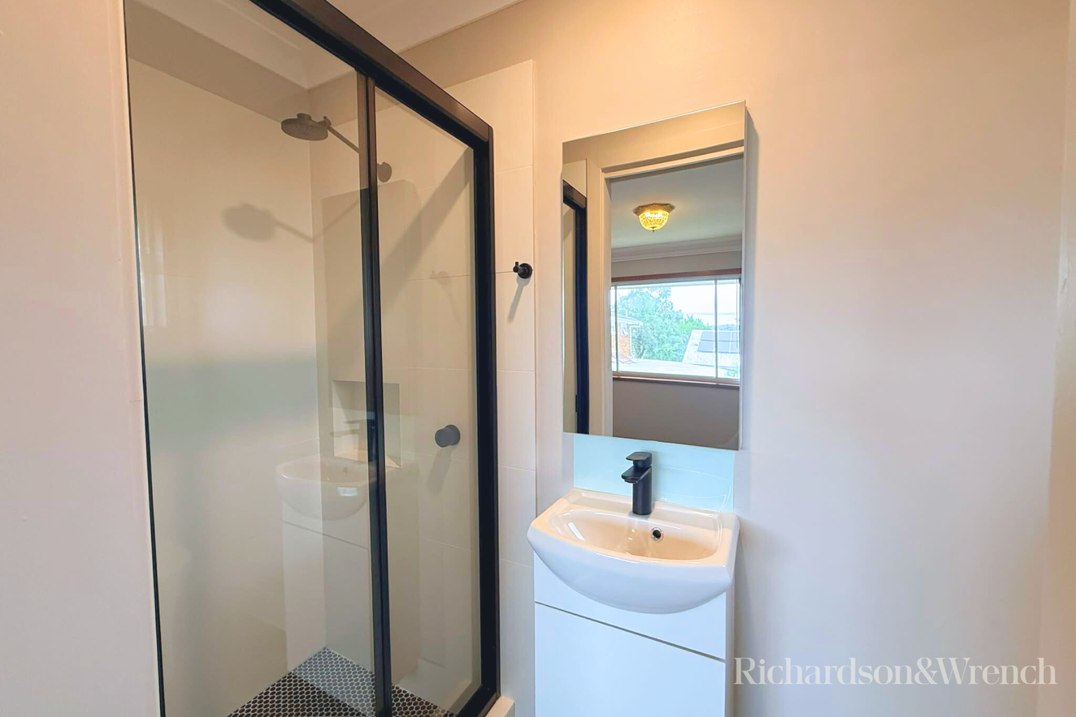 16 Pioneer Road Umina Beach 16 Pioneer Road Umina Beach