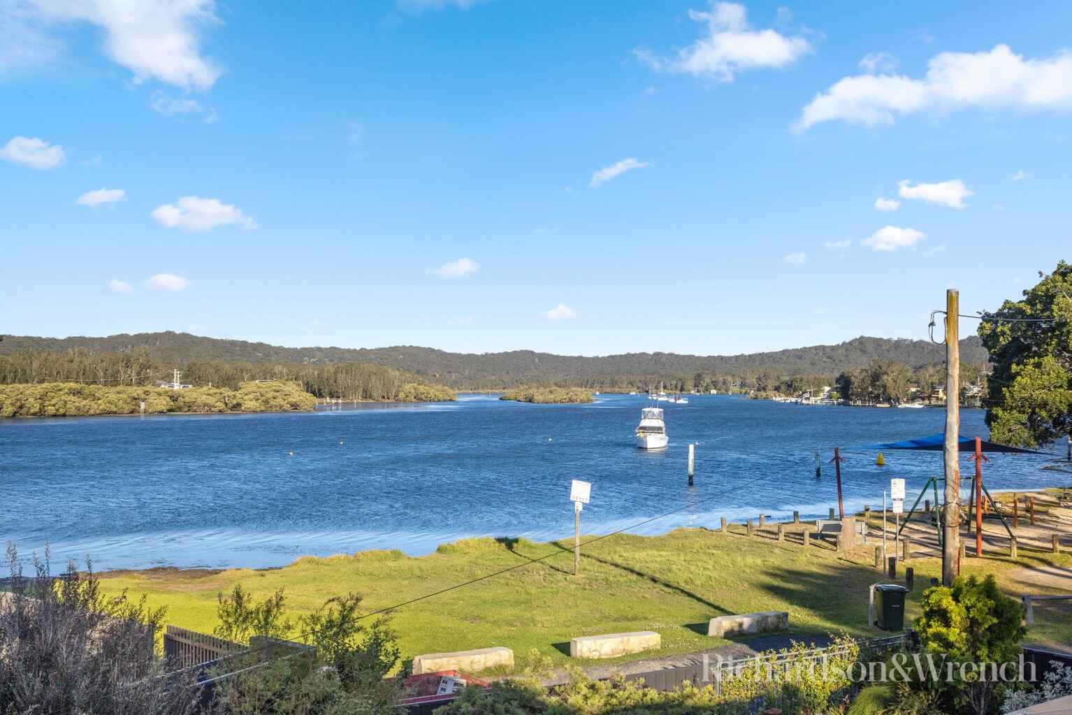 30 Sorrento Road Empire Bay 30 Sorrento Road Empire Bay