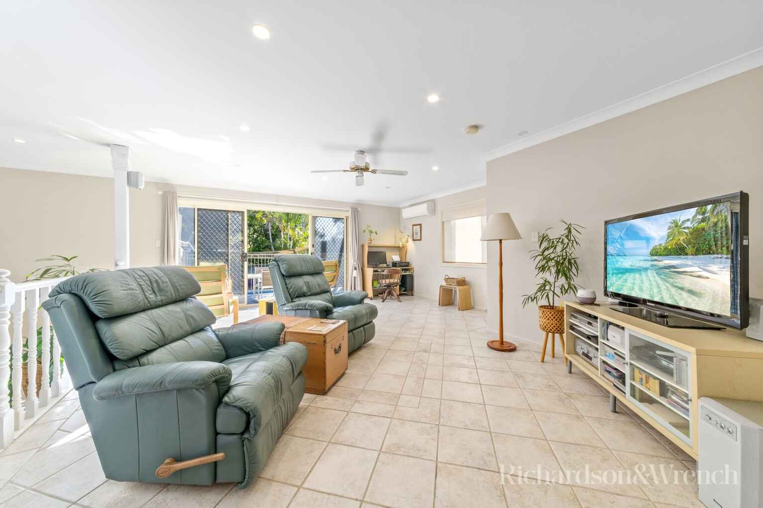 30 Sorrento Road Empire Bay 30 Sorrento Road Empire Bay