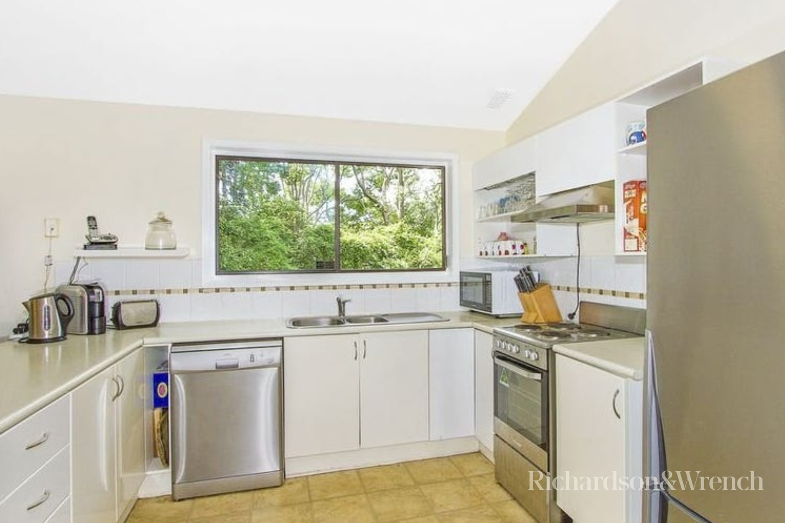 4 Heather Crescent Wyoming