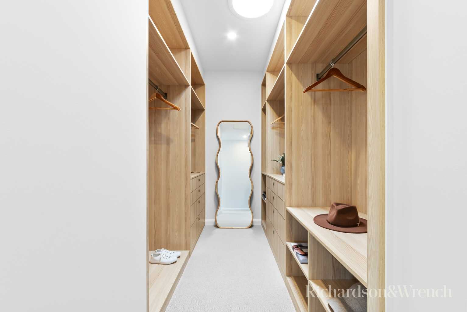 2&5/48-50 Gallipoli Avenue Blackwall 2&5/48-50 Gallipoli Avenue Blackwall