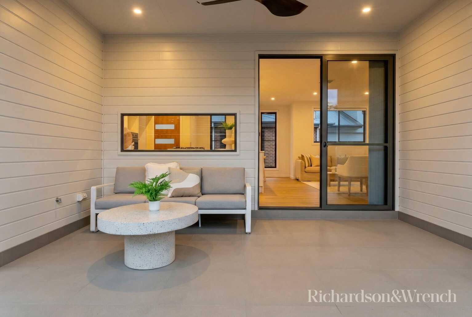 2/48-50 Gallipoli Avenue Blackwall