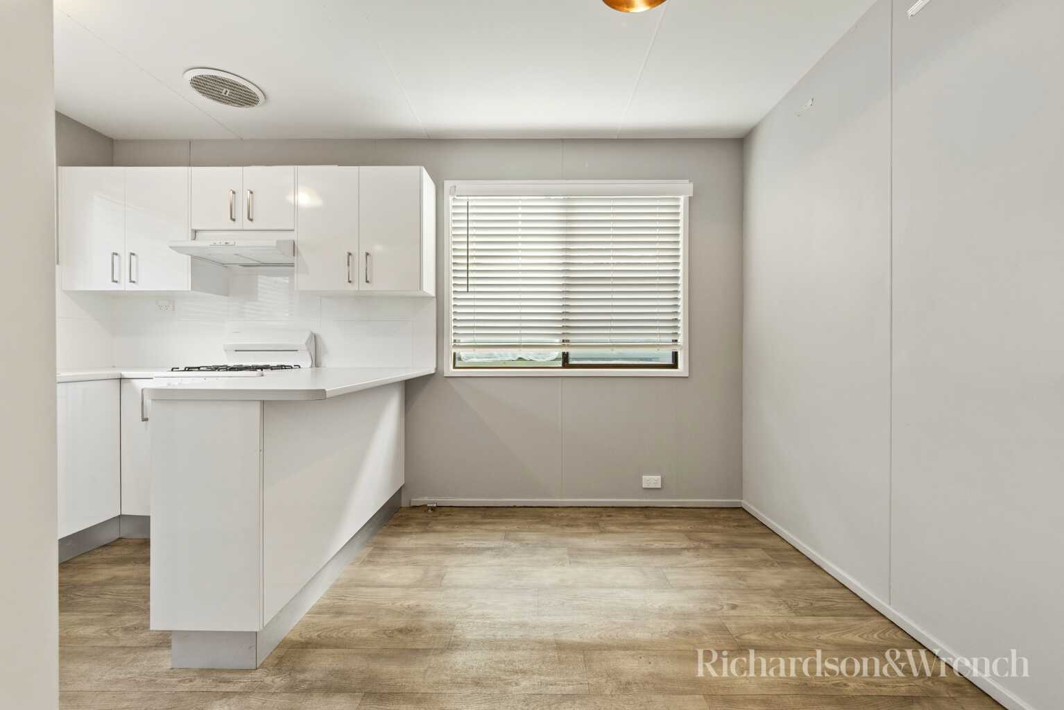 19/437 Wards Hill Road Empire Bay