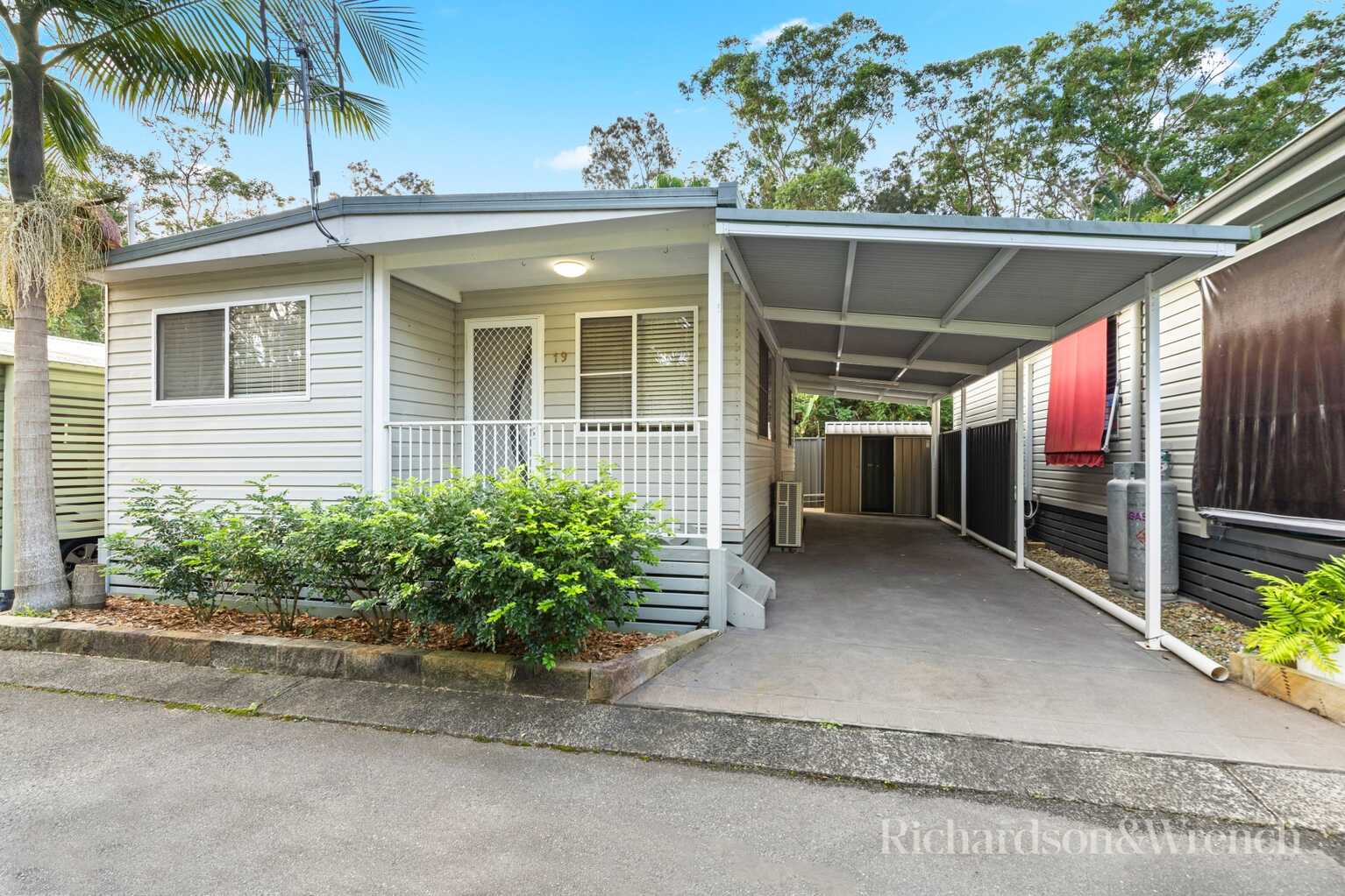 19/437 Wards Hill Road Empire Bay