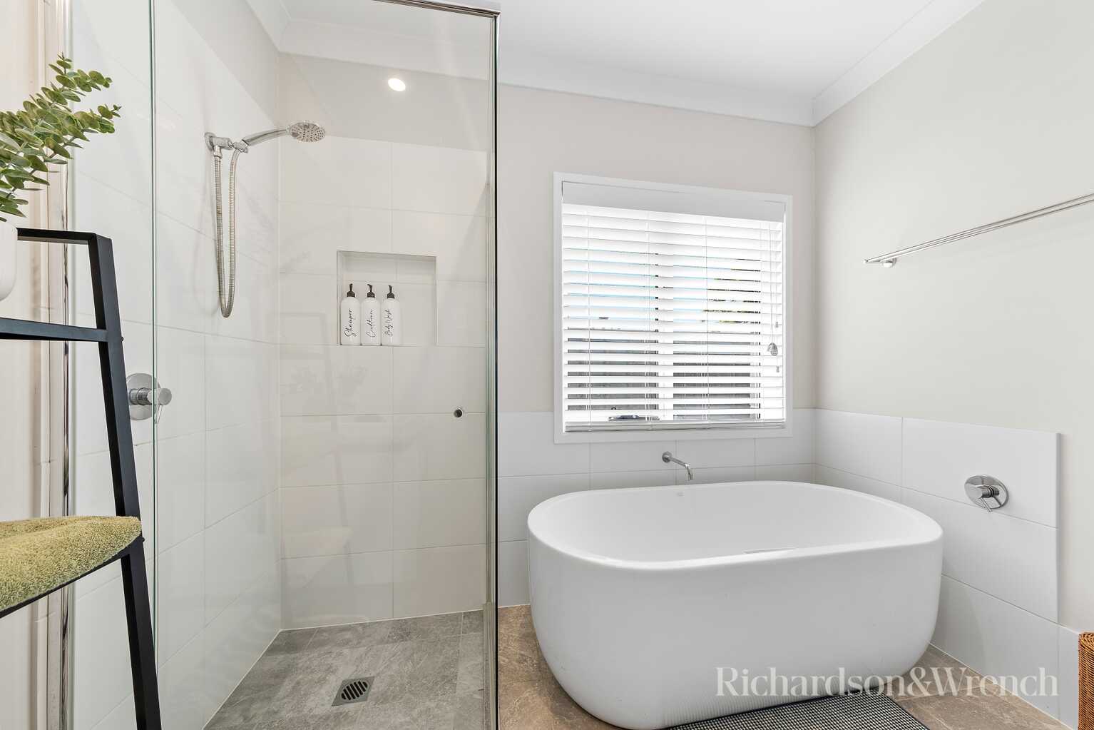 86 McEvoy Avenue Umina Beach 86 McEvoy Avenue Umina Beach