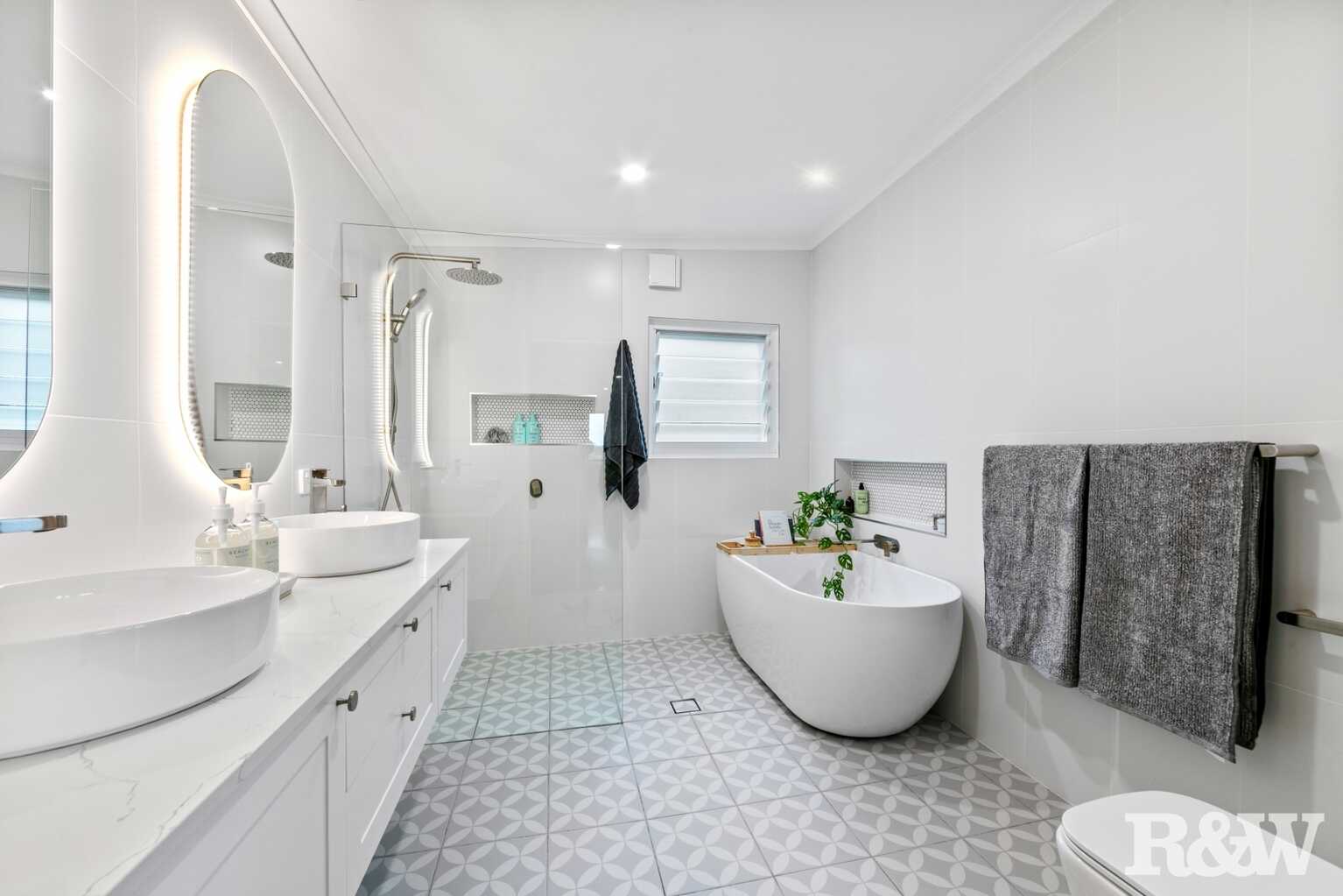 208 Veron Road Umina Beach 208 Veron Road Umina Beach