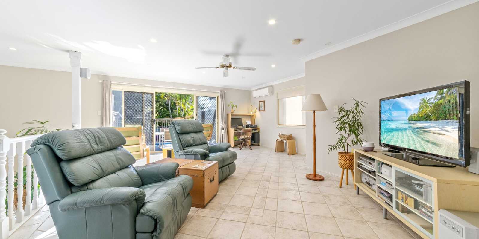 30 Sorrento Road Empire Bay 30 Sorrento Road Empire Bay