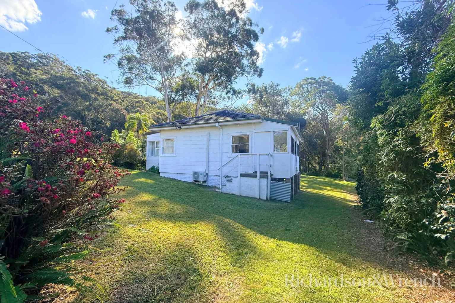 29 Takari Avenue Point Clare