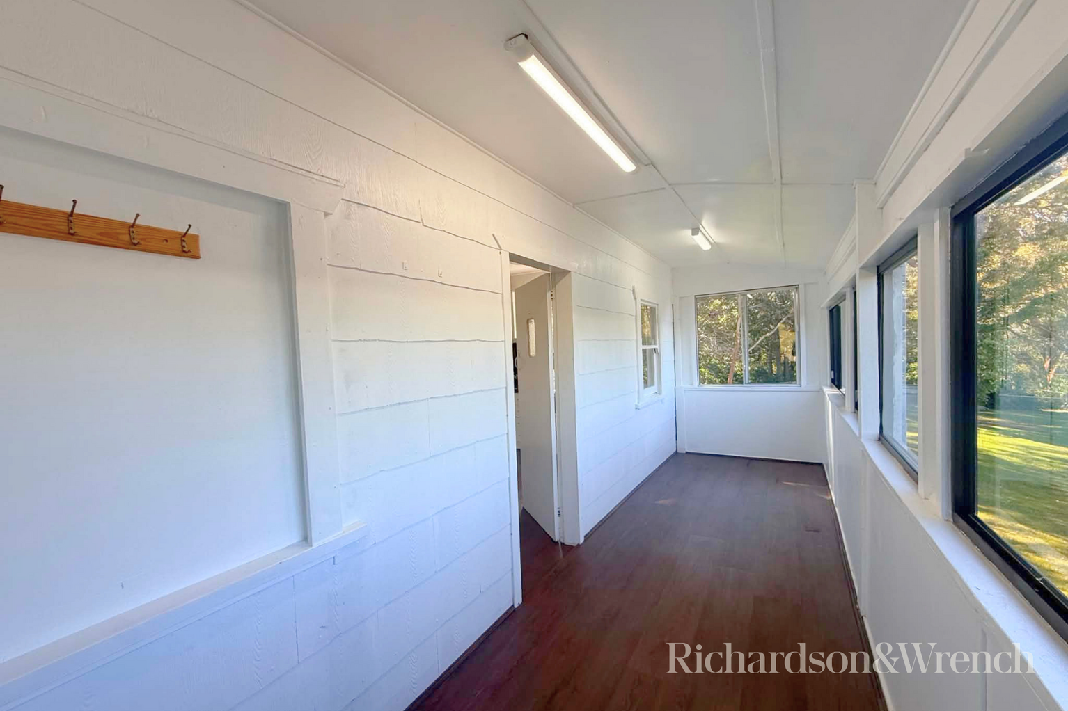 29 Takari Avenue Point Clare
