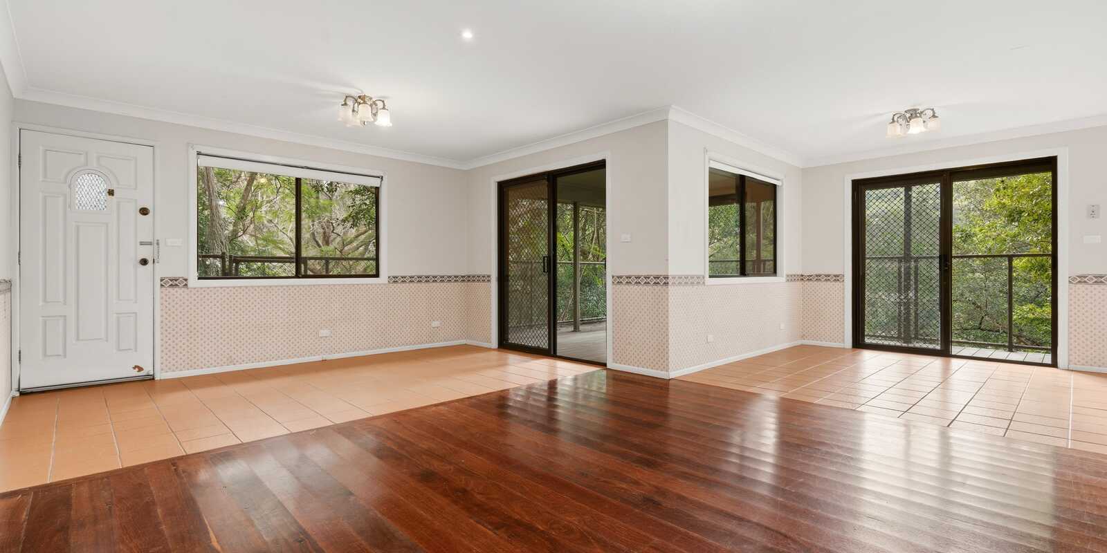19 Sublime Point Avenue Tascott 19 Sublime Point Avenue Tascott