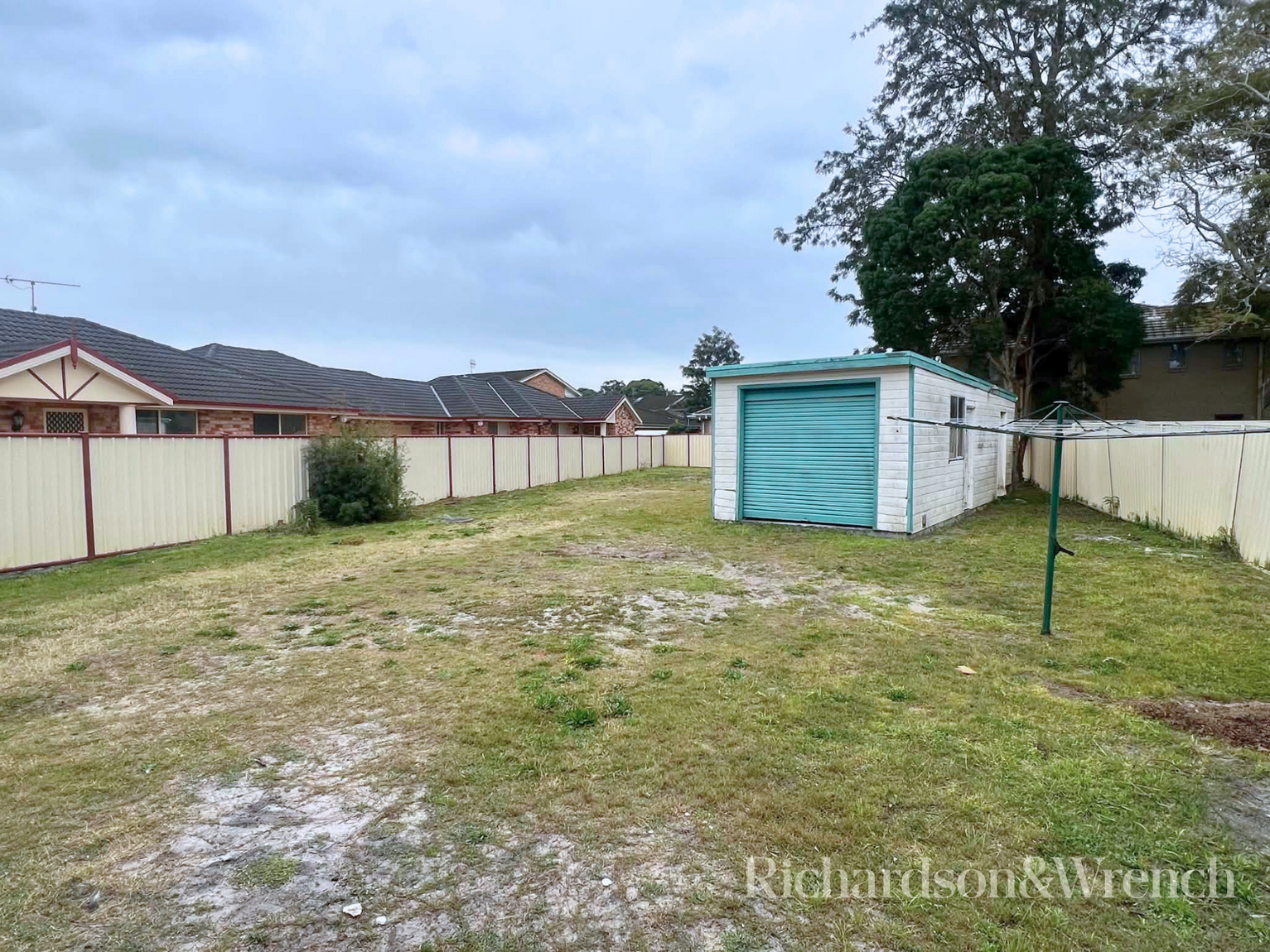 9 Allfield Rd Woy Woy