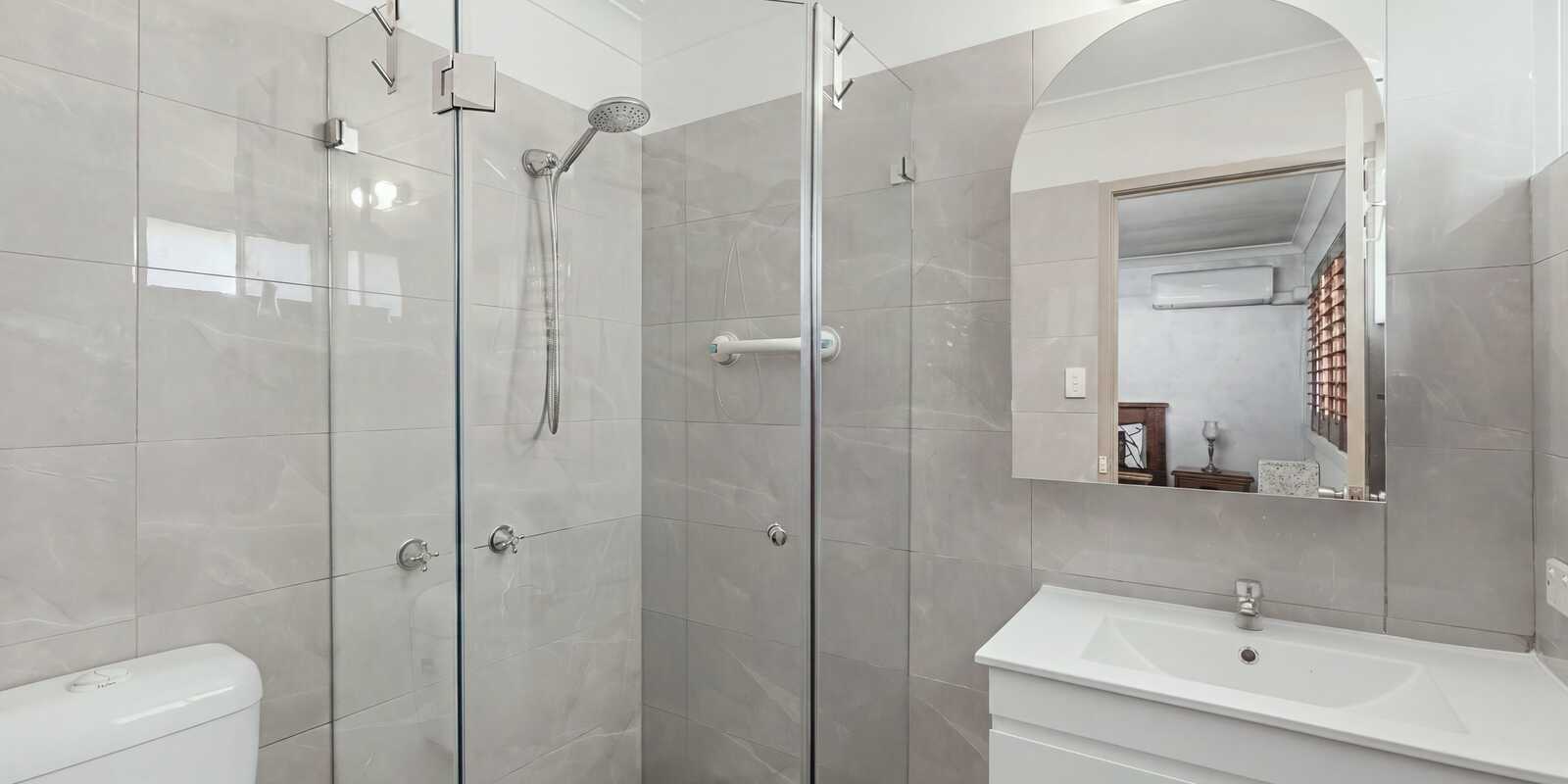 22 Jindalee Avenue Point Clare 22 Jindalee Avenue Point Clare