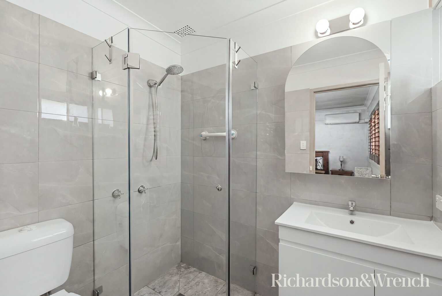 22 Jindalee Avenue Point Clare 22 Jindalee Avenue Point Clare