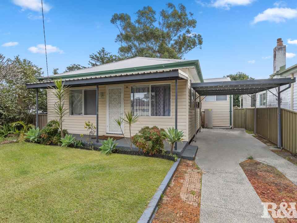 19 Banksia Street Ettalong Beach