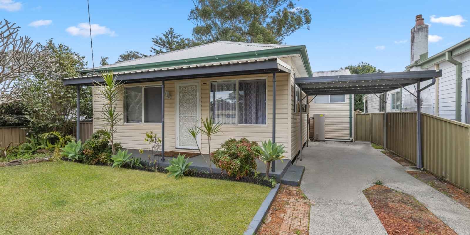 19 Banksia Street Ettalong Beach