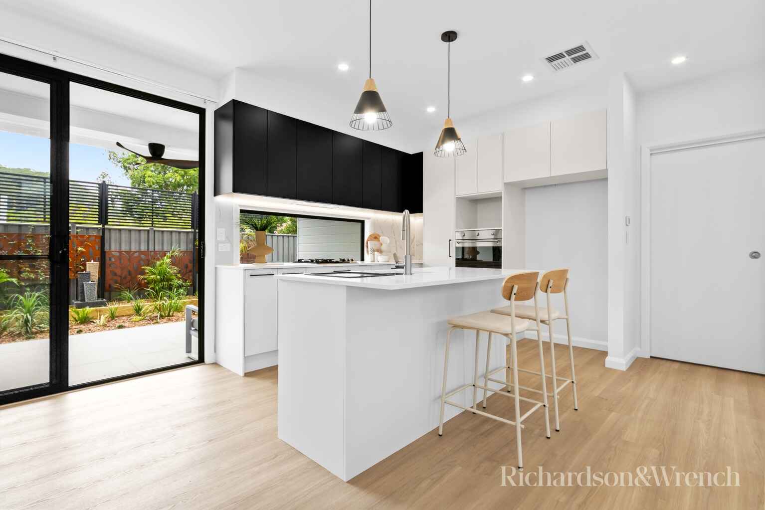 2/48-50 Gallipoli Avenue Blackwall 2/48-50 Gallipoli Avenue Blackwall