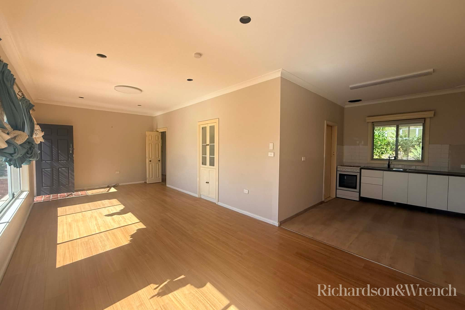 27 Fiona Street Point Clare