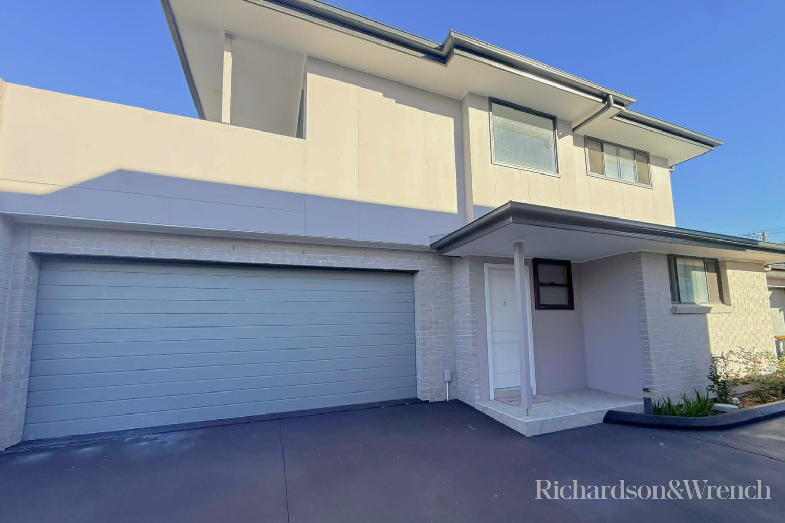 4/11-13 Victoria Road Woy Woy