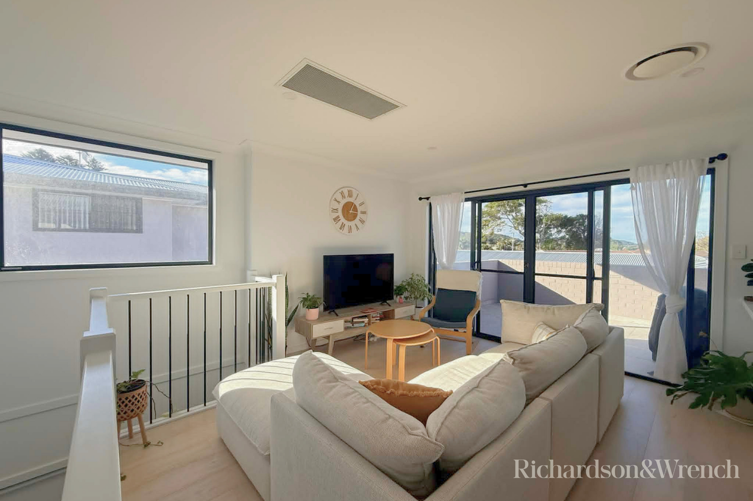 4/11-13 Victoria Road Woy Woy